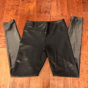 Koral High Shine Black Leggings Women’s Size M